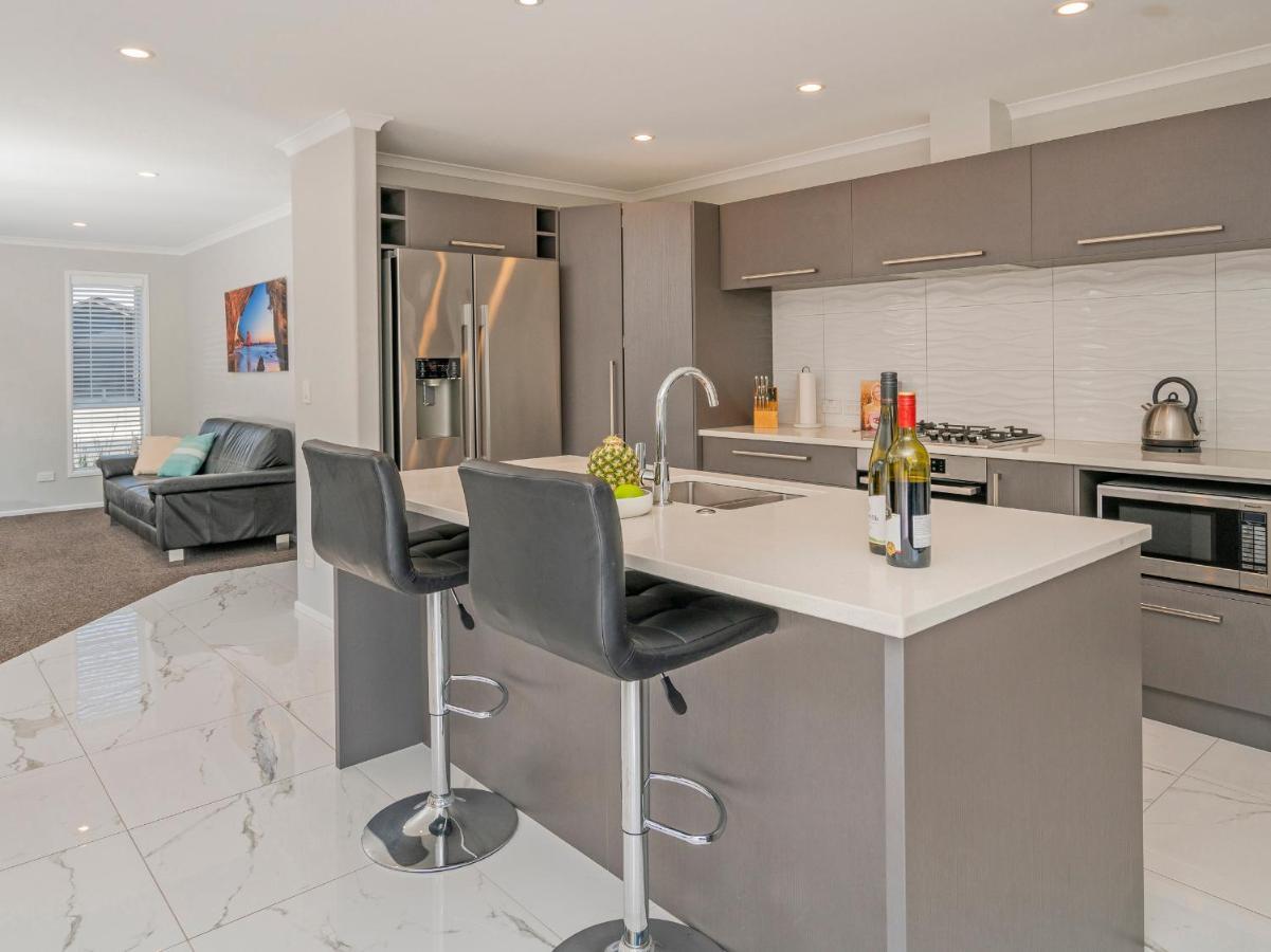 Modern Beach Pad - Whitianga Holiday Home 外观 照片