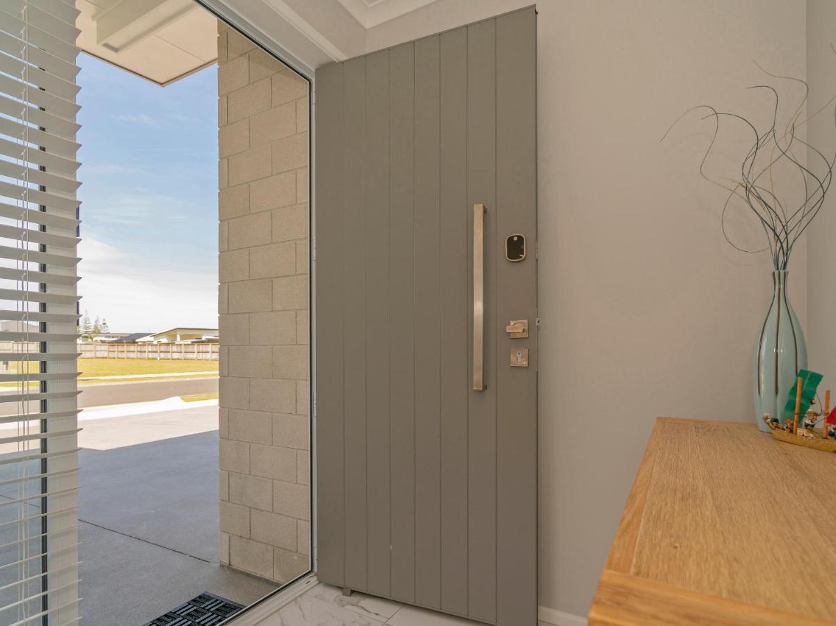 Modern Beach Pad - Whitianga Holiday Home 外观 照片