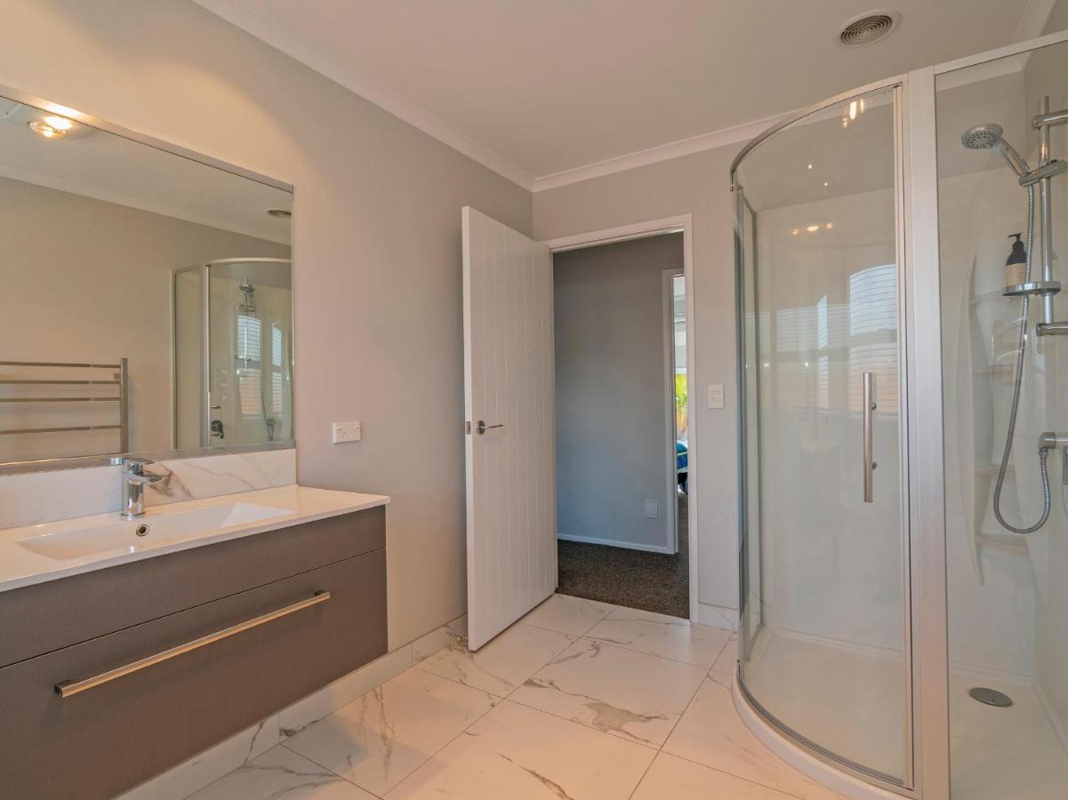 Modern Beach Pad - Whitianga Holiday Home 外观 照片