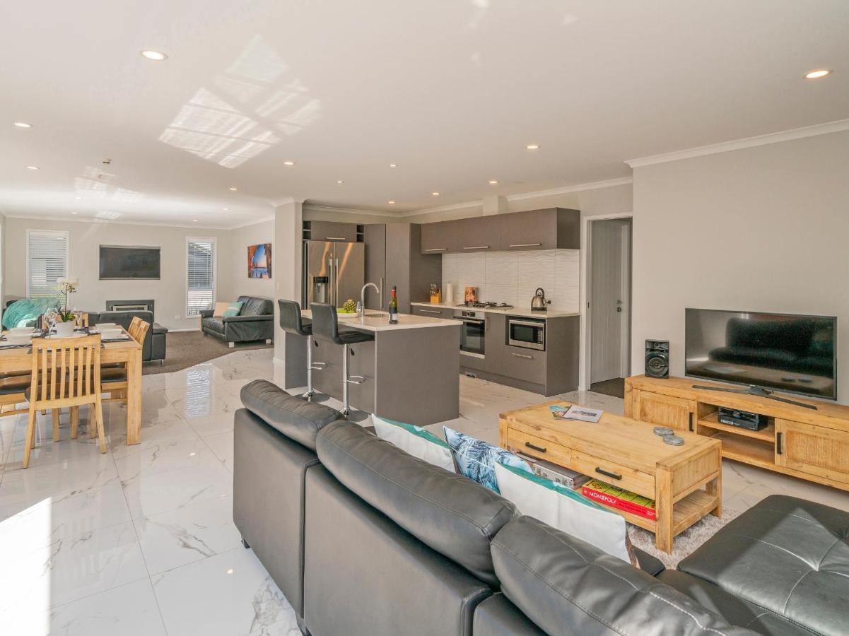 Modern Beach Pad - Whitianga Holiday Home 外观 照片