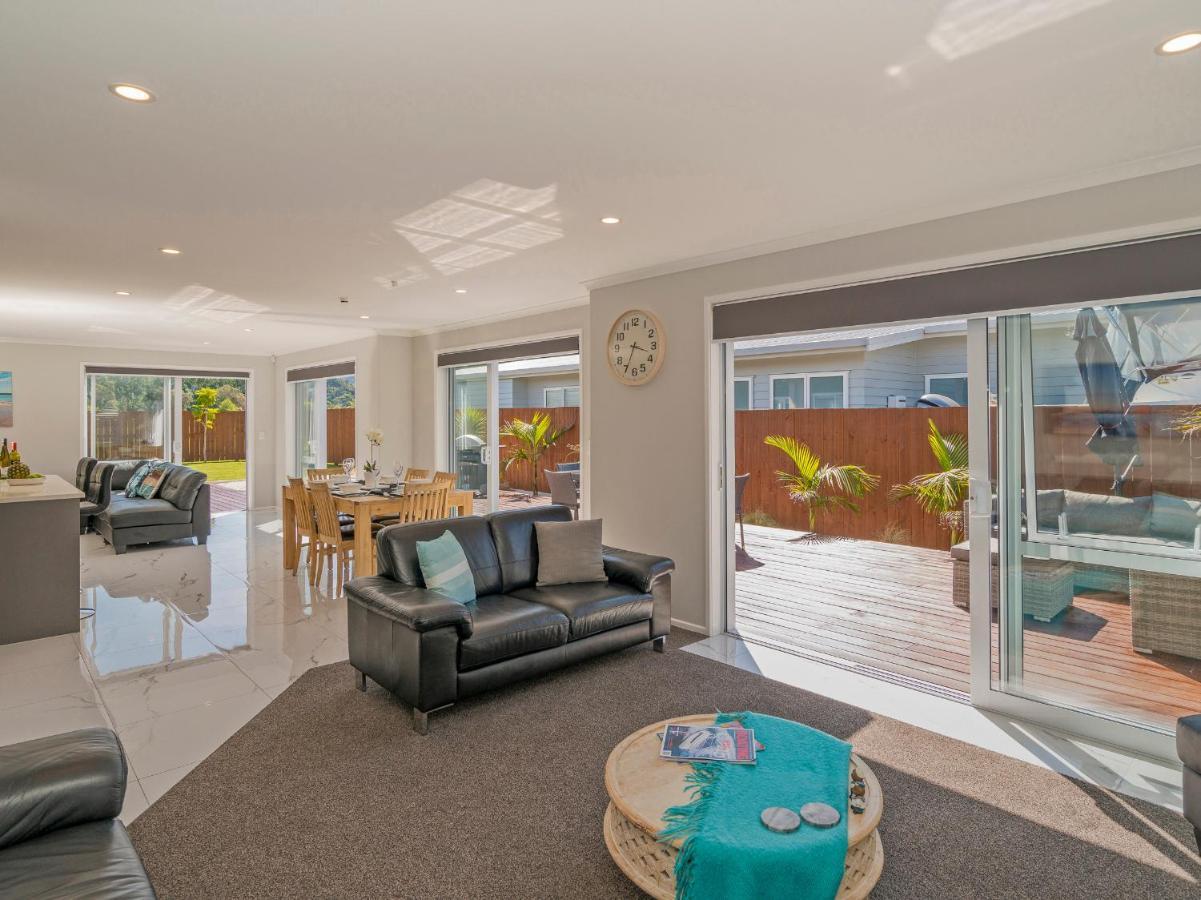 Modern Beach Pad - Whitianga Holiday Home 外观 照片